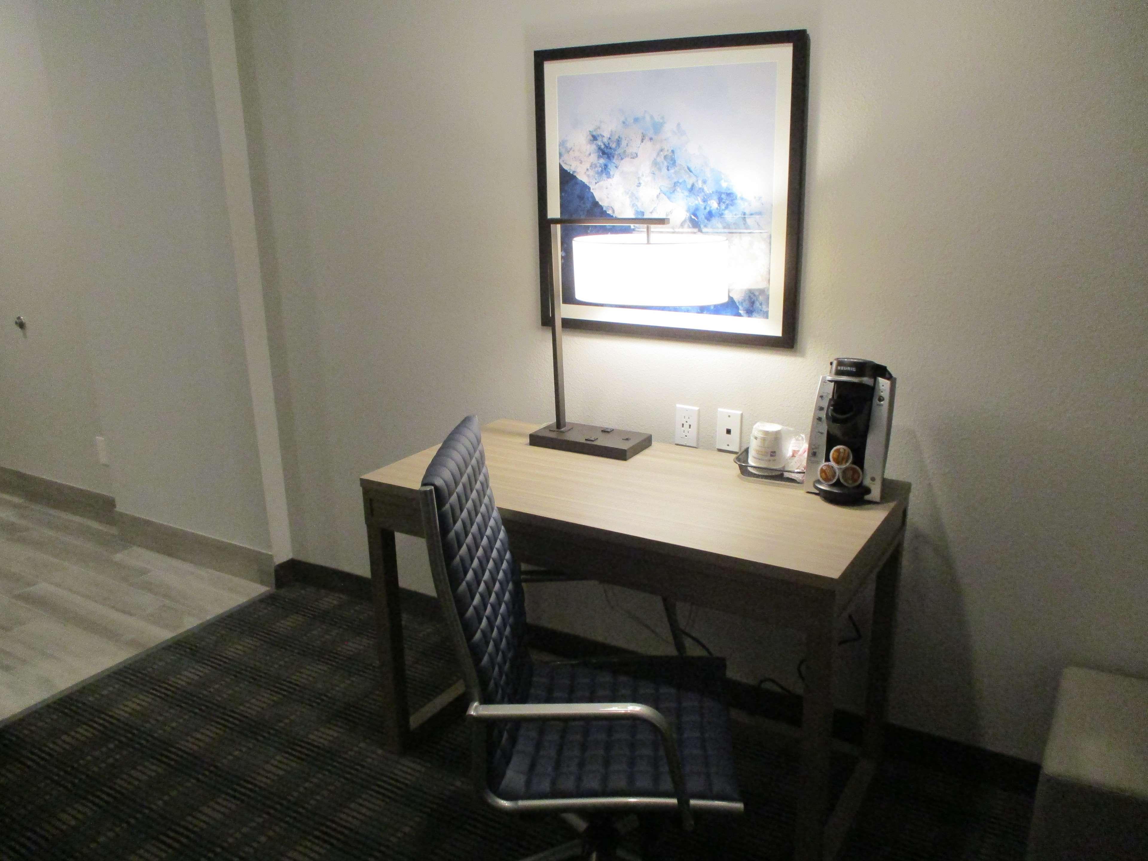 Best Western Plus Wills Point Екстериор снимка